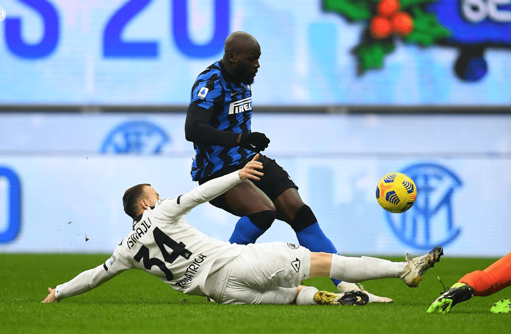 爱游戏入口-德国队碾压日本队，李梓嘉状态火热